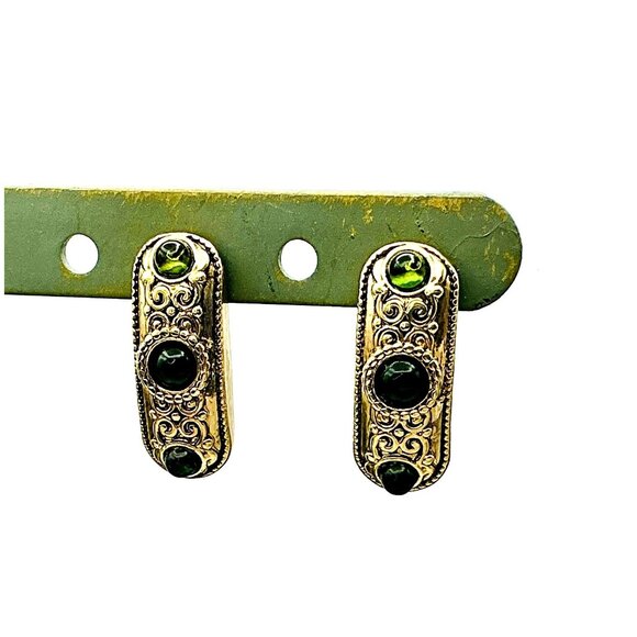Vintage Gold Tone Green Gems Detailed Filigree Stud Earrings - Picture 8 of 8